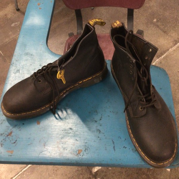 1460 - Key to the City - Brown Boots - Doc Martens - 90's - nedsmelrose