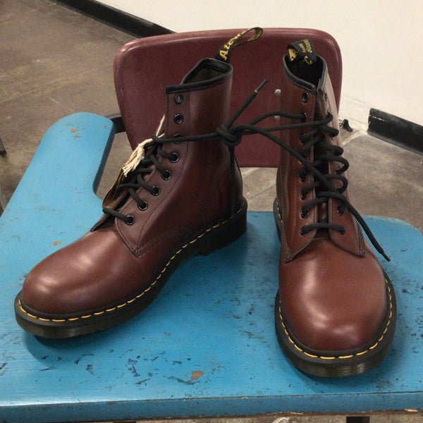 1460 - Doc Martens - Red Boot - Yellow Stitching - Air Wair - 90's - nedsmelrose